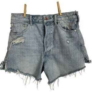 Free People We the Free Blue Denim Frayed Ripped Summer Jean Shorts in Size 26